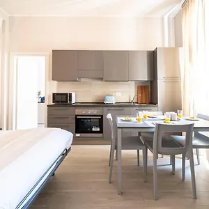 Easylife - Accogliente Residenza A Due Passi Dal Duomo Apartamento