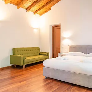 Le Guglie In Piazza Castello - Centro Storico Apartamento